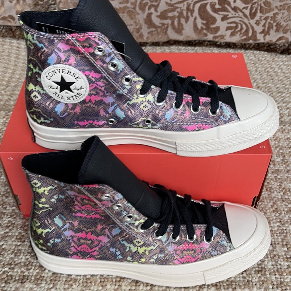 Converse Chuck 70 Hi ‘Digital Daze -Snakeskin’ WM 570264C
BLACK/HYPER PINK/EGRET - Picture 3 of 16